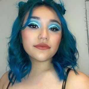 Meet your Posher, Brenda